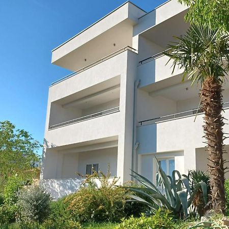 Sea View Apartments Ivana Krk Town Exterior photo